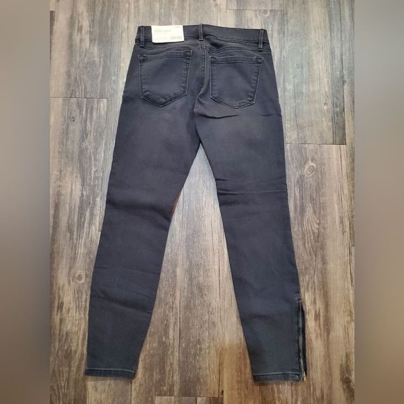 NWT Loft Skinny Jeans - Picture 4 of 6